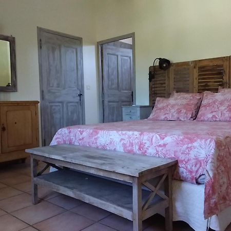 Chambre Pour 2 Personnes Avec Salle De Bain Privee Tourves Dış mekan fotoğraf